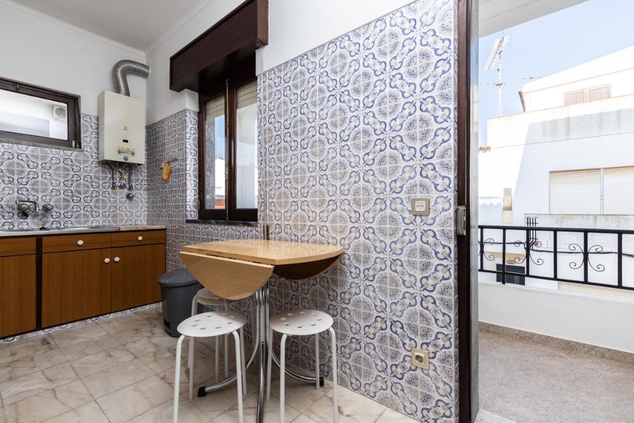 Flat On Center Apartment *
